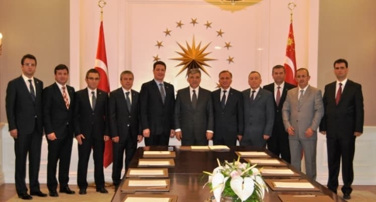 DOSAB`DAN CUMHURBAŞKANI ABDULLAH GÜL`E ZİYARET