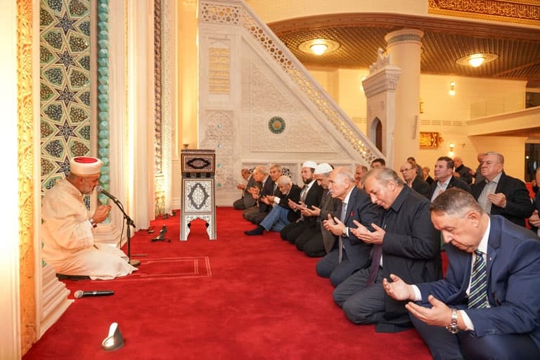 cami ici dua mehmet emin ay