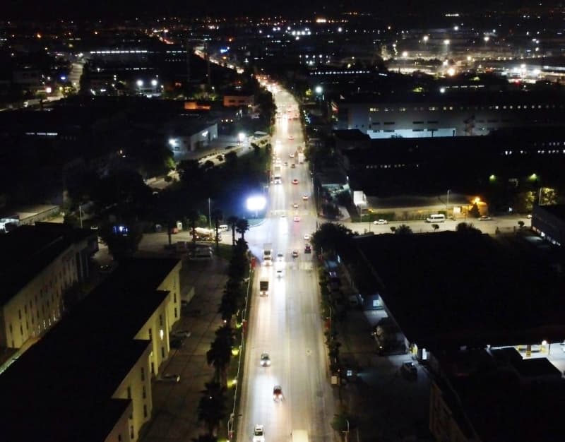 Cadde ve sokak aydınlatmasında LED armatürler ile yüzde 50 tasarruf