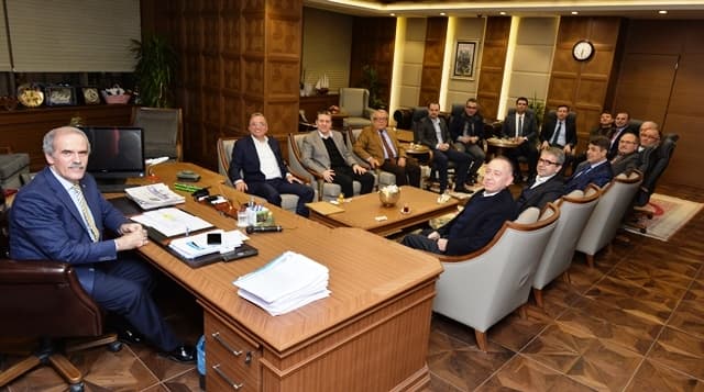 DOSAB YÖNETİMİ BAŞKAN RECEP ALTEPE’Yİ ZİYARET ETTİ
